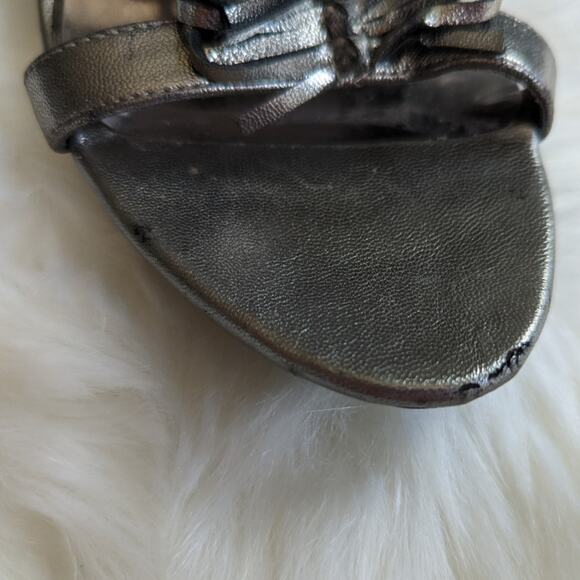 Carlos by Carlos Hamptons Santana Silver Pewter T Strap Stiletto Sandal Sz 7 - Picture 7 of 9